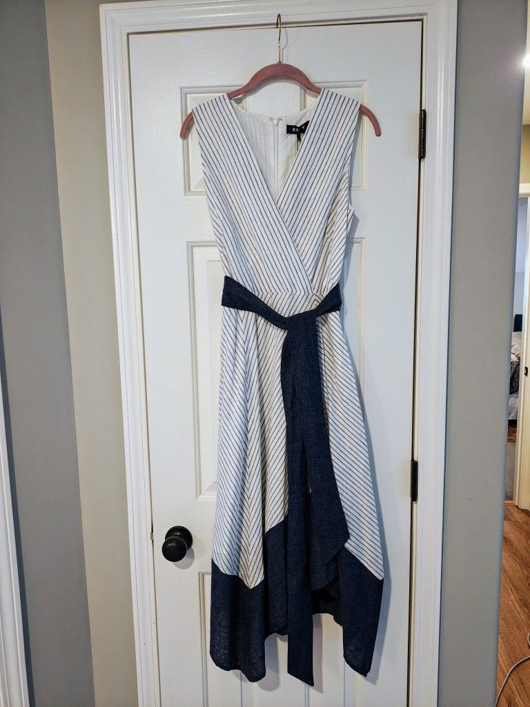 Ladies DKNY Dress New With Tags - Size 6
