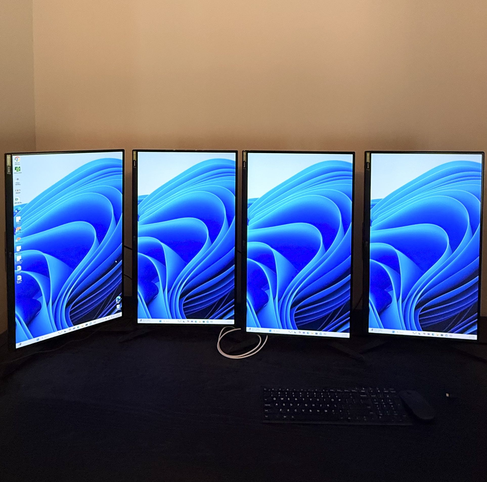 Set Of 4 (27 inch Adjustable monitors) + Dell Vostro Desktop