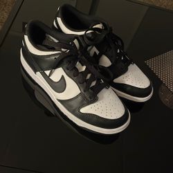 Nike Dunk “Pandas” 6Y 