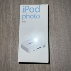 New Sealed Apple iPod Classic Dock  Model M9766G/A White Brand New Never Opened