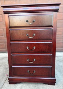 Solid wood 5 drawers tall dresser
