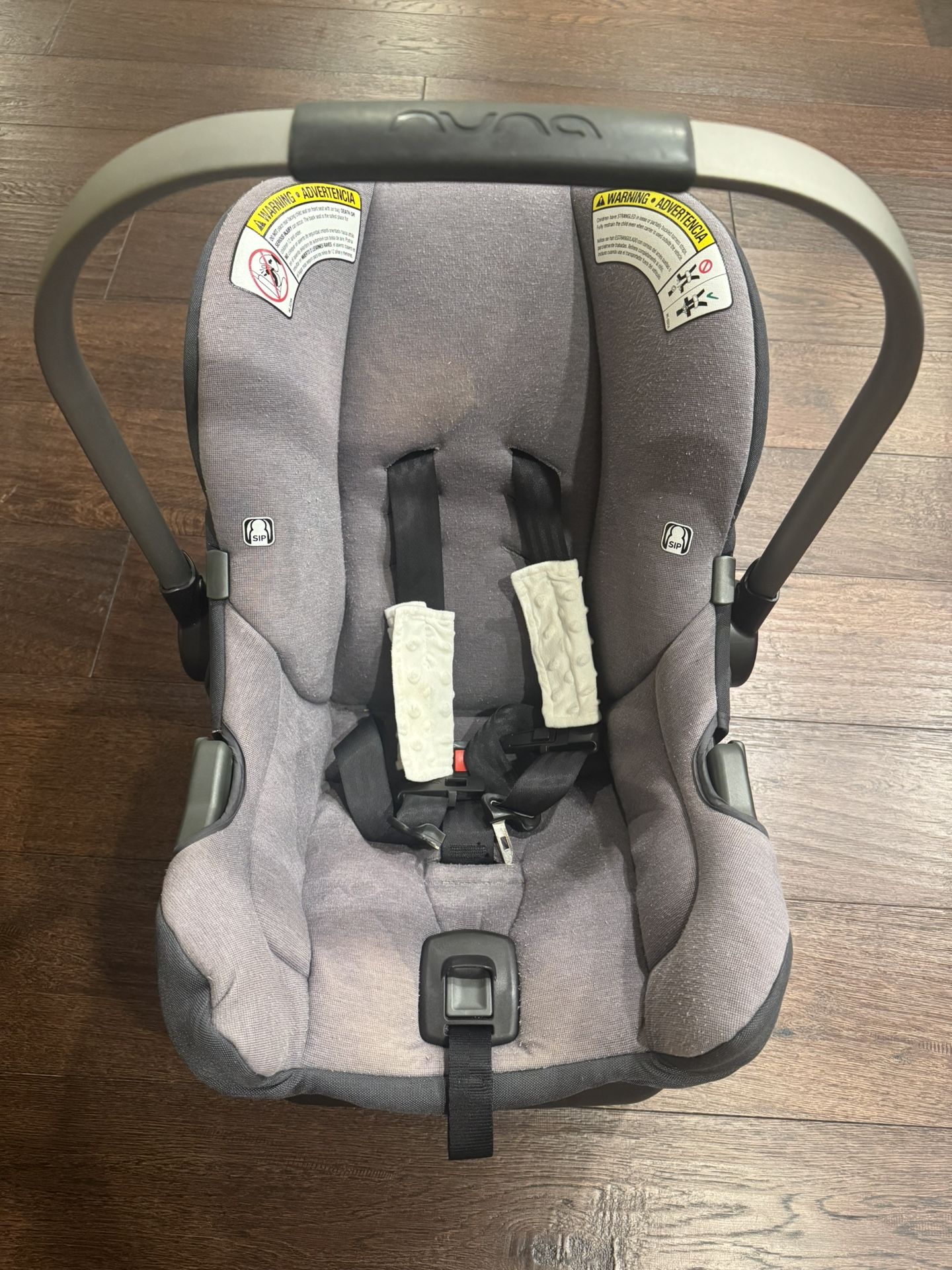 Nuna Pipe Infant Car Seat With Base 