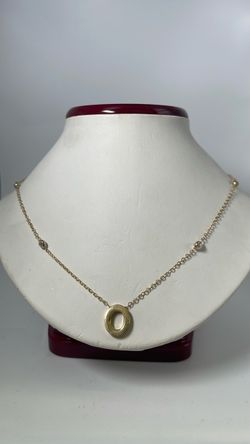 14k gold letter  O pendant chain necklace