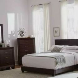 Dorian 4Pc Queen Bed Set