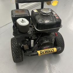 Dewalt 3800 Psi Gas Power Washer 