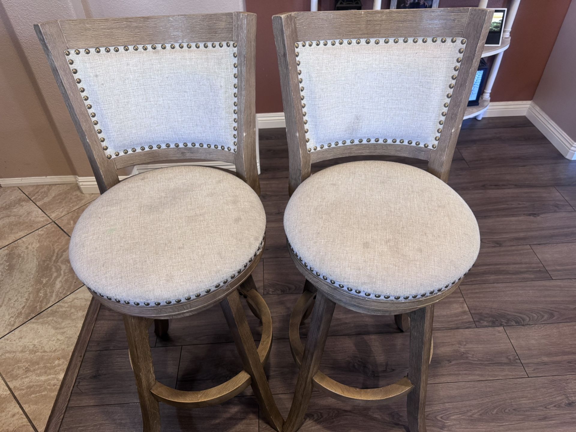 2 Bar Stools