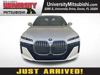 2026 BMW 740i