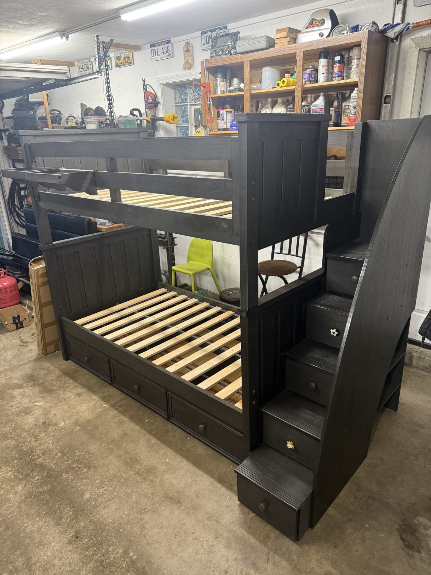 Twin/twin Bunk Bed