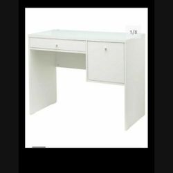 Desk/Vanity