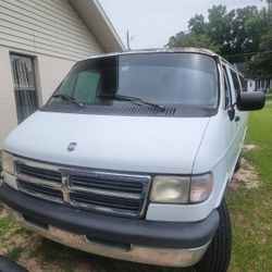 1996 Dodge Ram Van