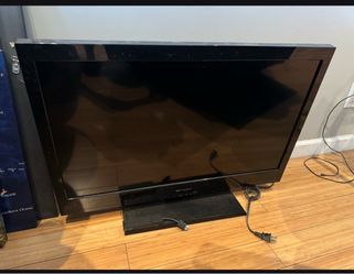 32” TV