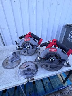 Milwaukee TOOL ONLY M18 FUEL 18V Lithium-lon Brushless Cordless 6-1/2 in. Circular Saw NEW $175 EACH $175