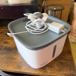 Dog/ cat water fountain