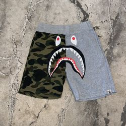 Bape Grey / Green Camo Shark Sweat Shorts🪖
