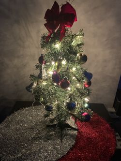 “21” ARTIFICIAL TREE WITH LIGHTS SND DECORATIONS