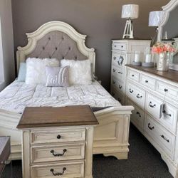 Realyn Chipped White Bedroom Set Queen Or King Set Bed, Dresser, Mirror, Nightstand 