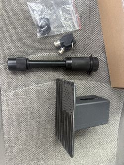 Truck Hitch Mount Flag Holder with Lock & Keys – Heavy Duty Steel