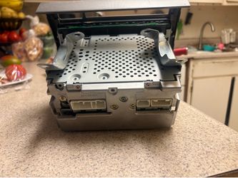 2005 Tacoma radio