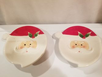 Santa plates set of 2