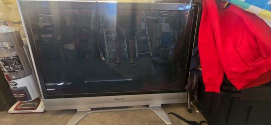 Panasonic Flat Screen TV with Stand $200 OBO
