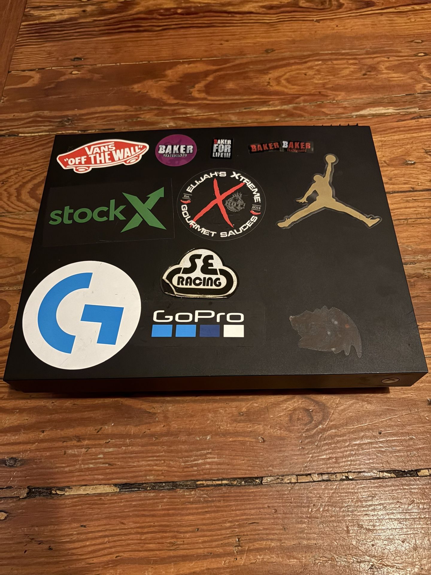 XBOX ONE X (WITH GAMES, NO CONTROLLER)