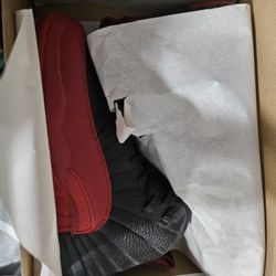 Jordan 12 Flu Game 2016  Size 7Y/ Women's 8.5