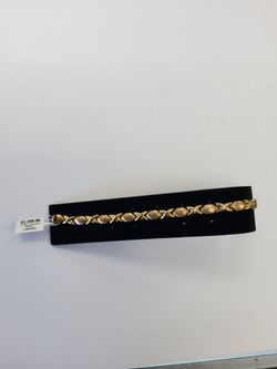 Gold bracelet