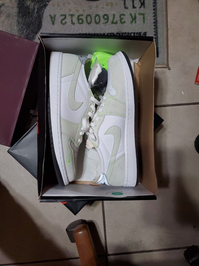 Air Jordan 1 Retro Low OG 