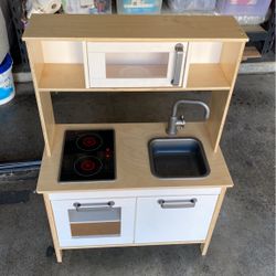 Ikea kids Play Kitchen