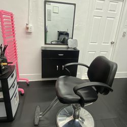 Salon station Chair And mat 