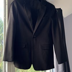 Van Heusen Black Suit - Boys Size 16