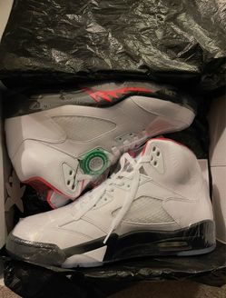 Jordan 5 og Chicago fire red