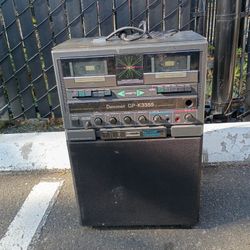 KARAOKE MACHINE 