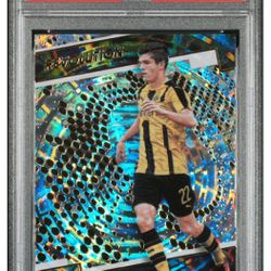 2017 Panini Revolution Christian Pulisic Fractal #31 PSA 10