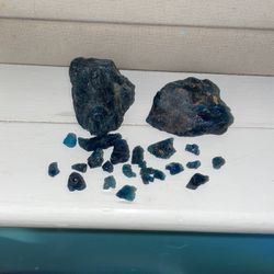 Apatite Chunks And Chips