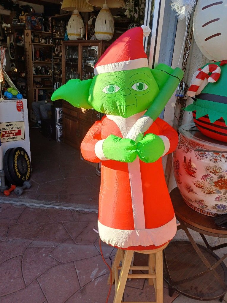 Star Wars Yoda Airblown Inflatable