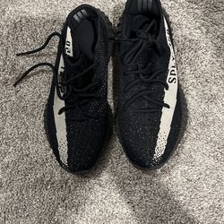 yeezy boost 350 v2 core blacks