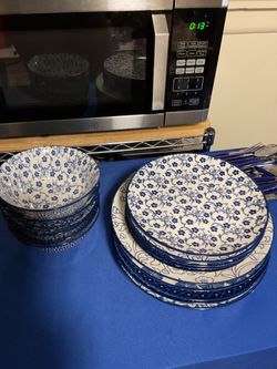 Dinnerware & Flatware set
