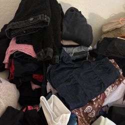 Huge Lot of girls Fall/winter clothing (sizes 7-10)* 71 Items*