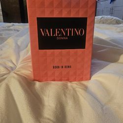 Valentino Perfume 