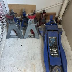 3 tons jack and 6 stands