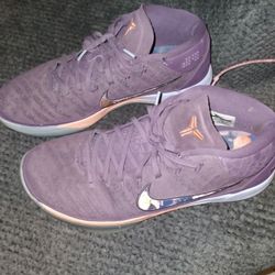 Devin booker and store kobe bryant shoes