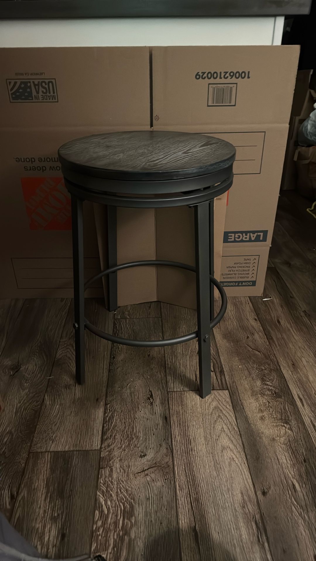 Bruce Swivel 24” Swivel Stool 2x