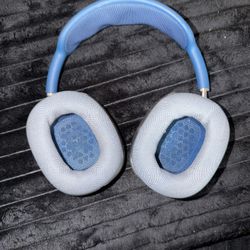 Apple AirPods Max – Sky Blue – Lightening Charger