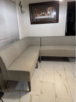POTTERY  BARN  Modular Upholstered Banquette