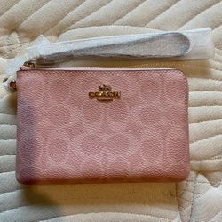Coach Corner Zip Wristlet Wallet Pouchette - Powder Pink - BRAND NEW IN PACKAGE