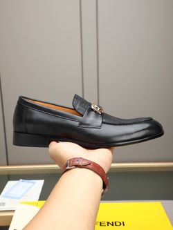 Fendi Men’s Leather Shoes With Box 2026 New