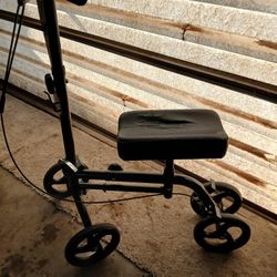 Knee Scooter