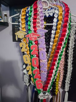 Graduation leis
