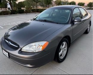 2003 Ford Taurus